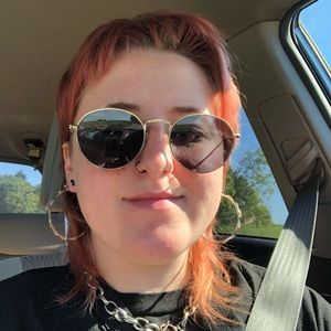 Meet your Posher, Sara